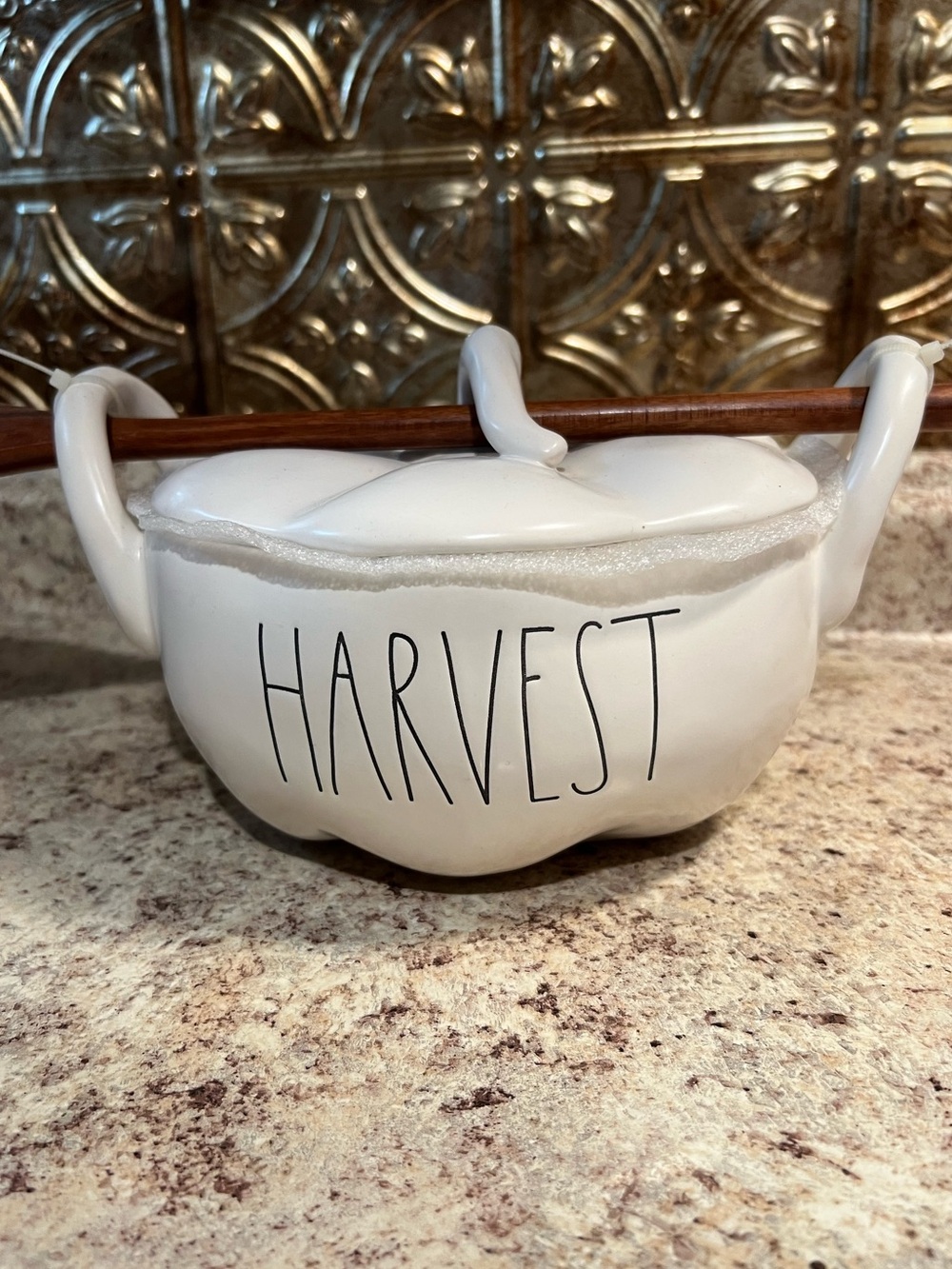 RAE DUNN- HARVEST Ceramic Serving Bowl With Wooden Spoon NWT